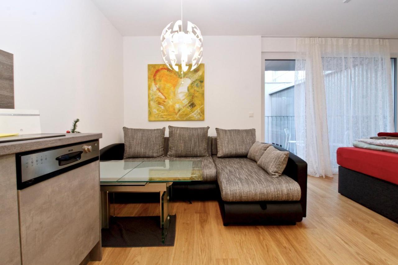 Balcony/Pool/Free Parking Garage Studio Відень Екстер'єр фото